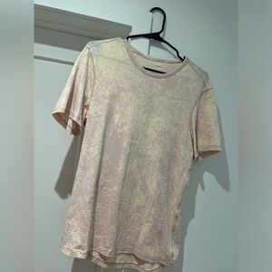 Lululemon men’s shirt